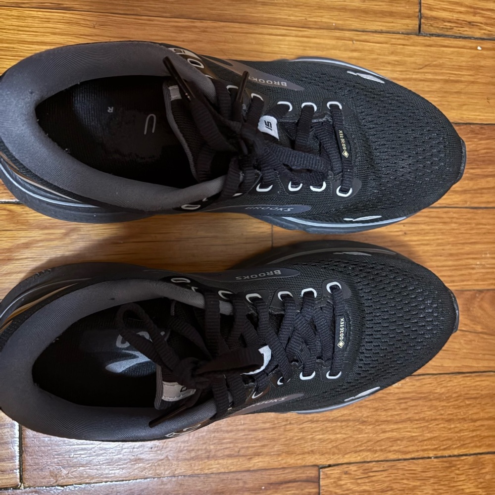 Brooks Ghost 15 GTS Size 6.5